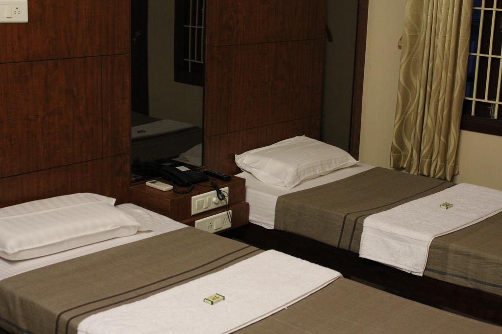 Raj Residency Salem Apartment Стая снимка